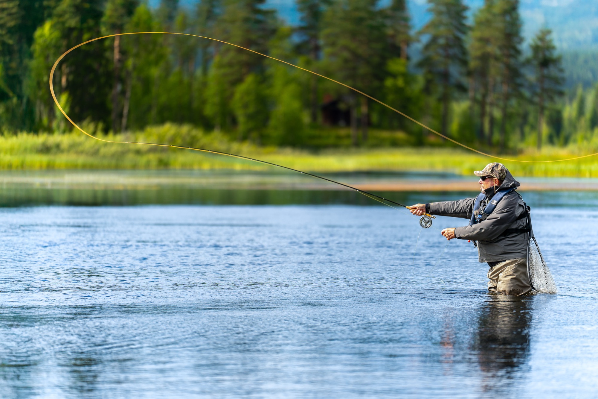 Flugfiske i strömmande vatten - Lapla Fishing, svenska Lappland